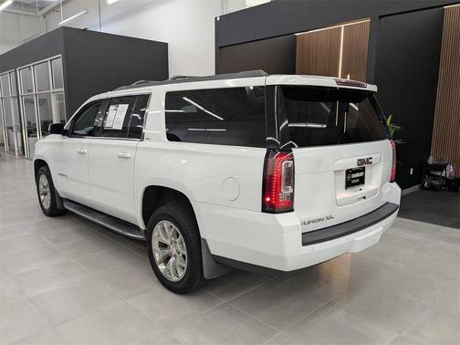 2017 GMC Yukon XL SLT