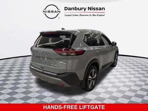 2022 Nissan Rogue SL