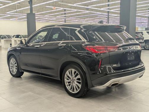 2023 INFINITI QX50 LUXE AWD