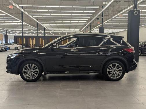 2023 INFINITI QX50 LUXE AWD
