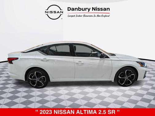 2023 Nissan Altima SR Intelligent AWD