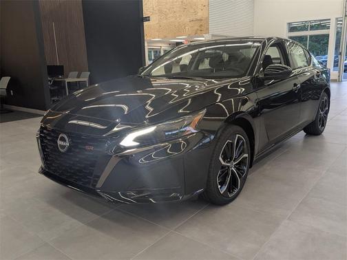 2025 Nissan Altima SR AWD