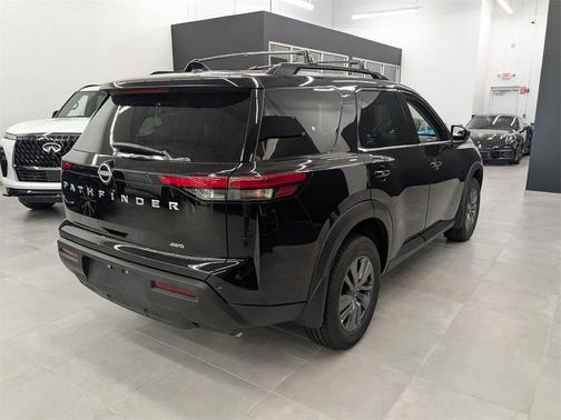 2025 Nissan Pathfinder SV 4WD