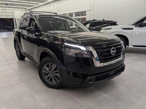 2025 Nissan Pathfinder SV 4WD