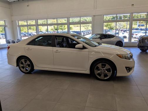 2013 Toyota Camry SE