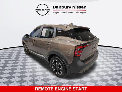 2025 Nissan Kicks SV