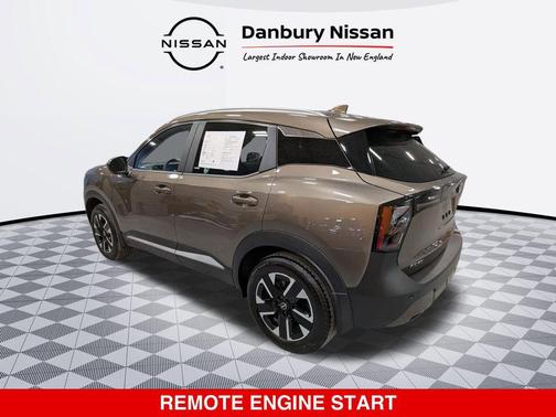 2025 Nissan Kicks SV