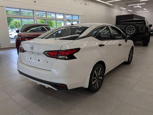 2025 Nissan Versa 1.6 S