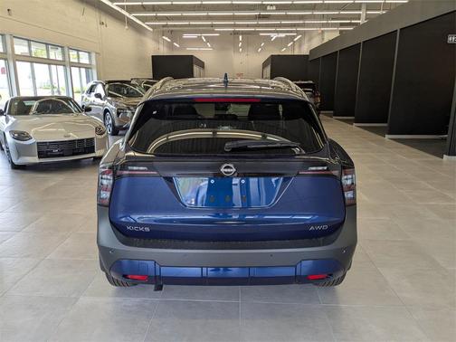 2025 Nissan Kicks SV