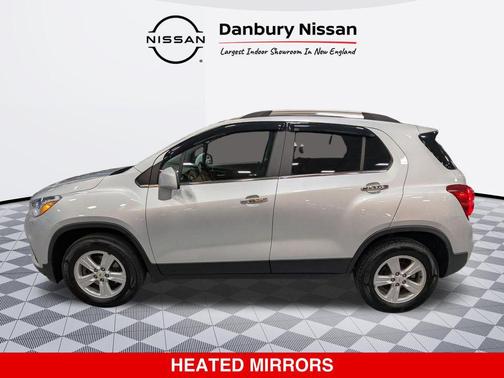 Silver Ice Metallic 2019 Chevrolet Trax LT