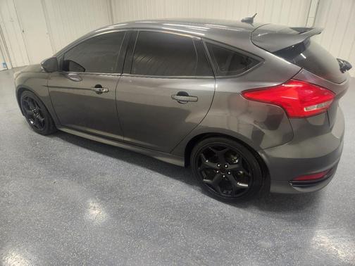 2018 Ford Focus ST ST