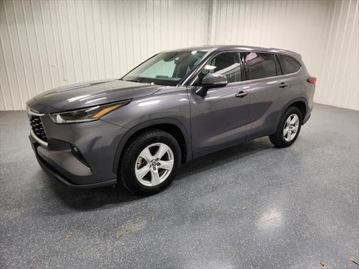 2021 Toyota Highlander LE