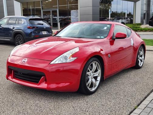 Solid Red 2009 Nissan 370Z Touring