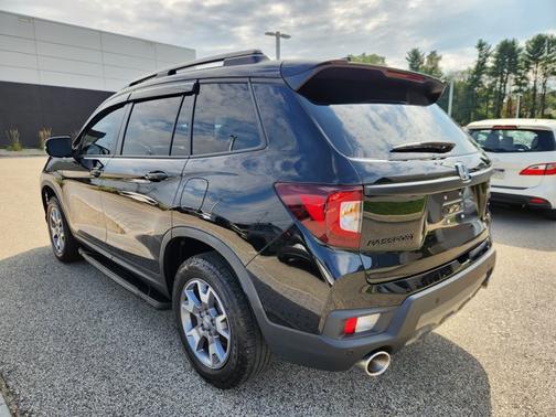 Crystal Black Pearl 2023 Honda Passport TrailSport