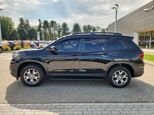Crystal Black Pearl 2023 Honda Passport TrailSport