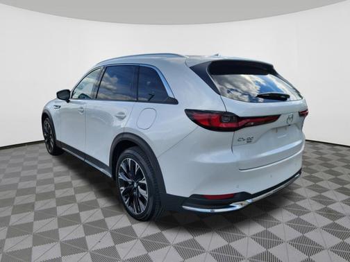 2024 Mazda CX-90 PHEV Premium Plus