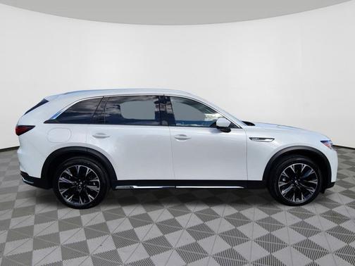 2024 Mazda CX-90 PHEV Premium Plus