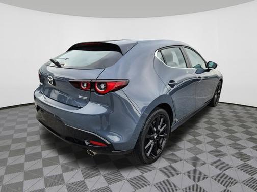 2023 Mazda Mazda3 2.5 S Carbon Edition