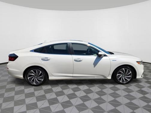 White Orchid Pearl 2019 Honda Insight Touring