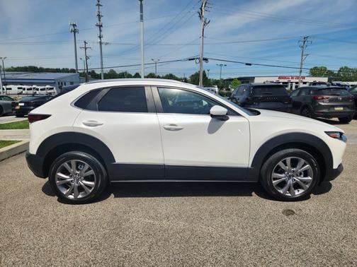 Snowflake White Pearl Mica 2023 Mazda CX-30 2.5 S Select Package