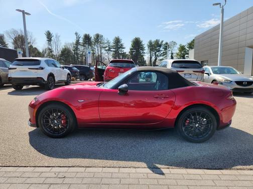 2024 Mazda MX-5 Miata Club