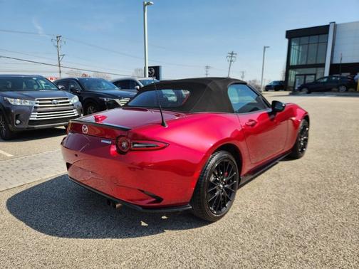 2024 Mazda MX-5 Miata Club