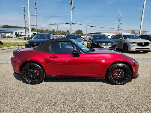 2024 Mazda MX-5 Miata Club