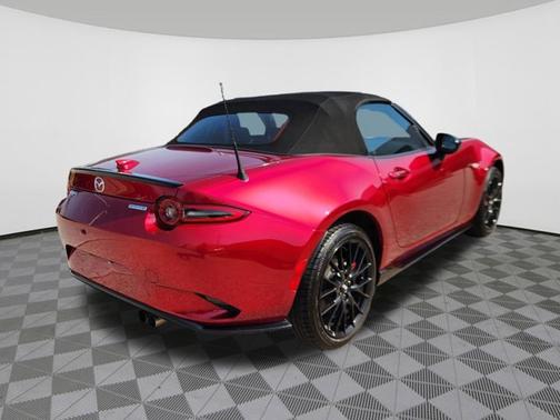 2024 Mazda MX-5 Miata Club