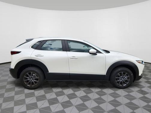 Snowflake White Pearl Mica 2025 Mazda CX-30 2.5 S