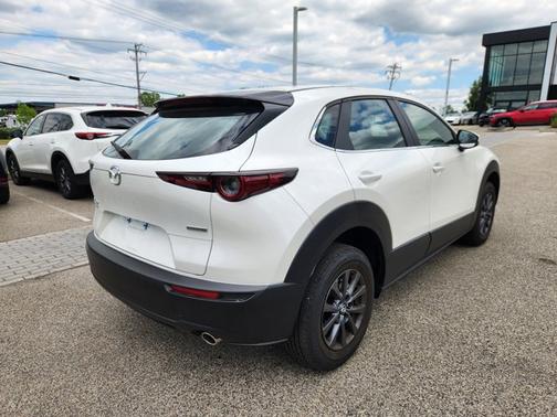 Snowflake White Pearl Mica 2025 Mazda CX-30 2.5 S