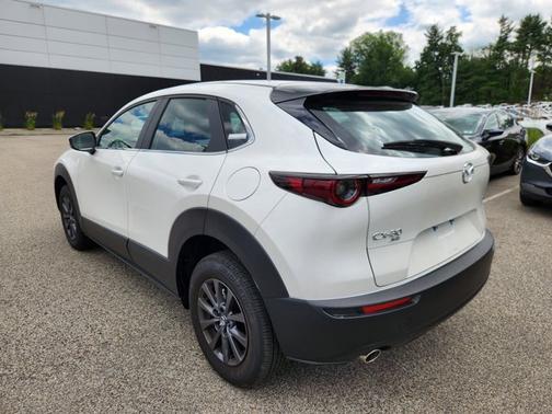 Snowflake White Pearl Mica 2025 Mazda CX-30 2.5 S