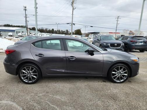 2018 Mazda Mazda3 Touring