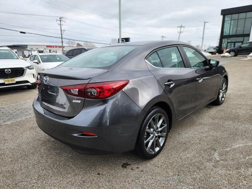2018 Mazda Mazda3 Touring