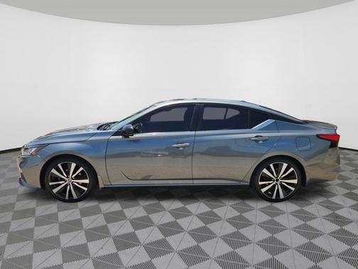 Gun Metallic 2019 Nissan Altima 2.5 SR