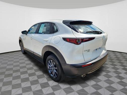 Snowflake White Pearl Mica 2025 Mazda CX-30 2.5 S