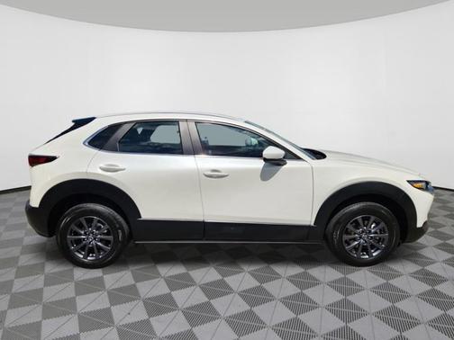 Snowflake White Pearl Mica 2025 Mazda CX-30 2.5 S