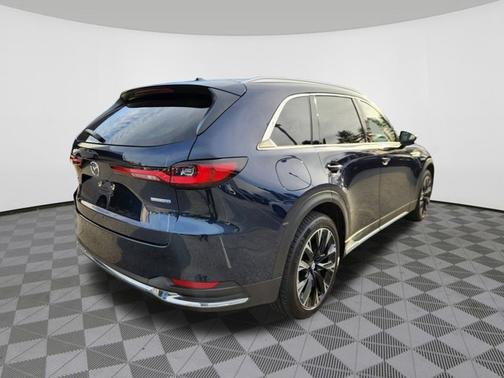 2024 Mazda CX-90 PHEV Premium Plus