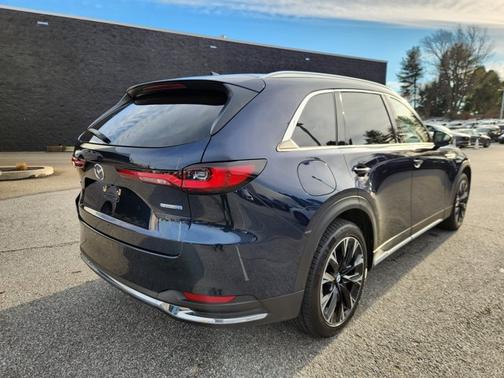 2024 Mazda CX-90 PHEV Premium Plus