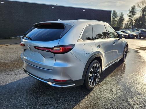 2024 Mazda CX-90 PHEV Premium