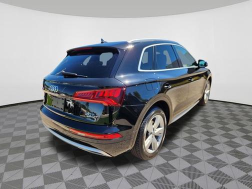 2018 Audi Q5 2.0T Tech Premium Plus