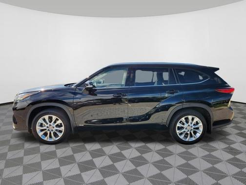 Midnight Black Metallic 2023 Toyota Highlander Hybrid Limited