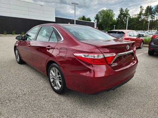 Ruby Flare Pearl 2016 Toyota Camry SE
