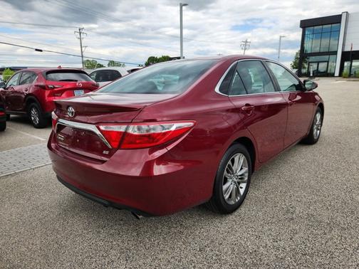Ruby Flare Pearl 2016 Toyota Camry SE