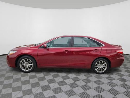 Ruby Flare Pearl 2016 Toyota Camry SE