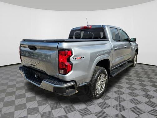 Sterling Gray Metallic 2023 Chevrolet Colorado 4WD LT