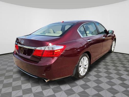 Basque Red Pearl Ii 2013 Honda Accord EX-L