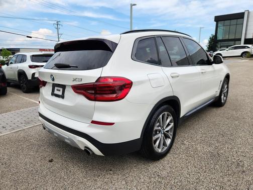 Mineral White Metallic 2018 BMW X3 xDrive30i