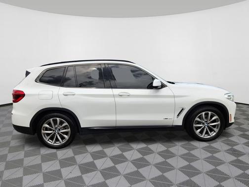 Mineral White Metallic 2018 BMW X3 xDrive30i