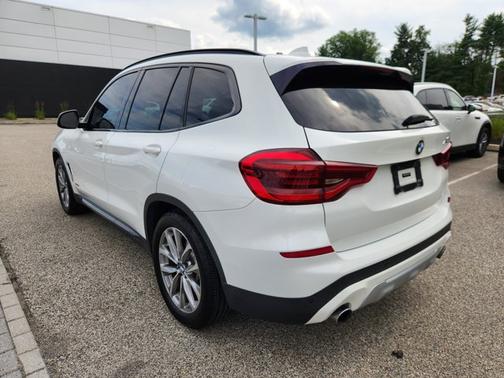 Mineral White Metallic 2018 BMW X3 xDrive30i