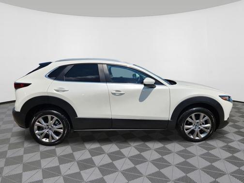 Snowflake White Pearl Mica 2023 Mazda CX-30 2.5 S Preferred Package